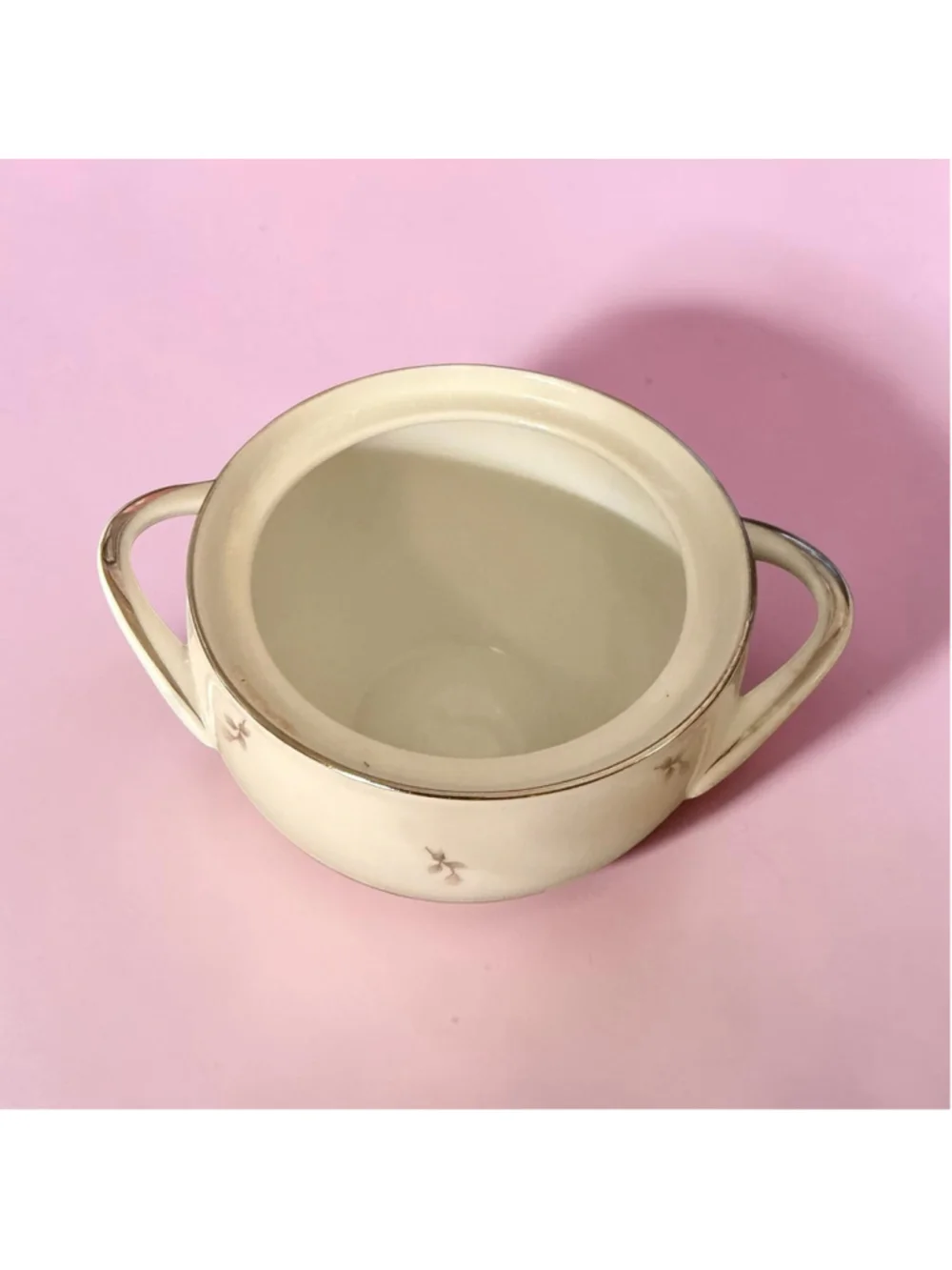 Elegant addition to your dining collection: a Sango Fine China Boutonniere crea